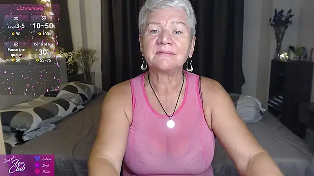roxana_brooks: απευθείας συνομιλία ΧΧΧ