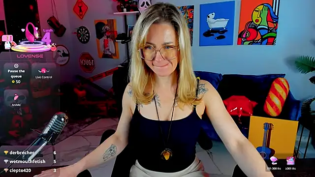 LadyIzabel's Live XXX Chat
