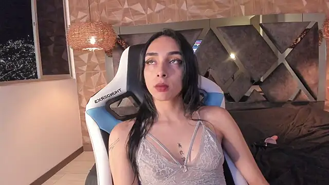 Kiara_velvet__: онлайн-секс-чат