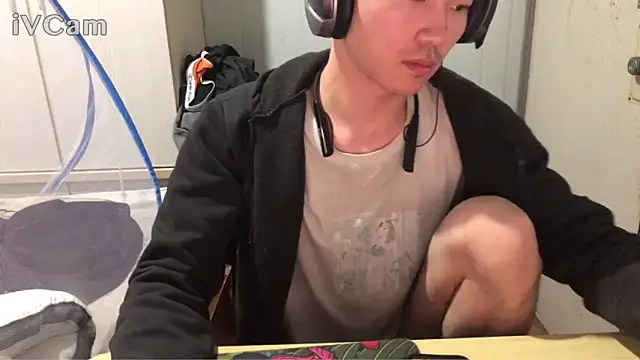 dyjdddttj's Webcam Show