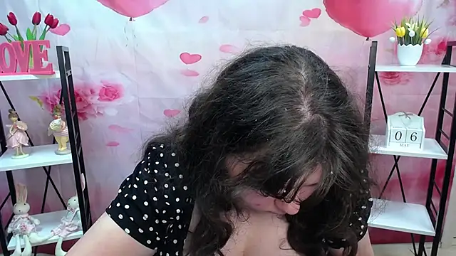 Chat XXX ao vivo de NeonilaLisova