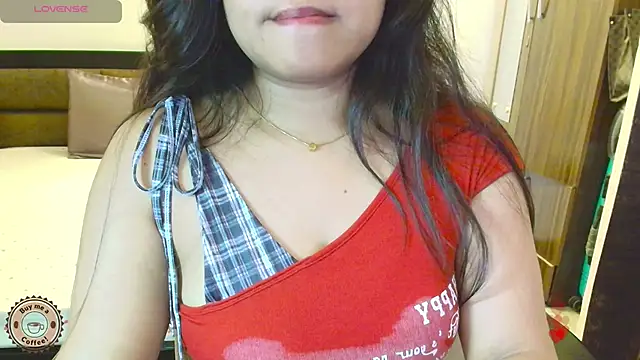 Yara-143 ওয়েবক্যাম শো