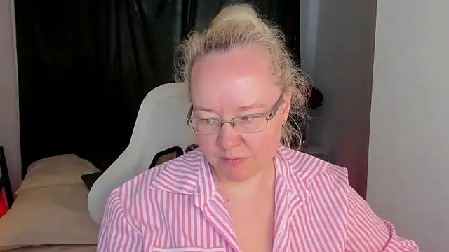 ViolaSmithh Show Webcam