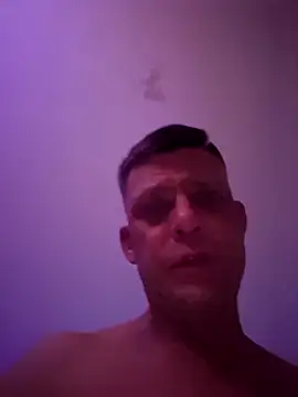 Chatroom XXX en direct de SexyAssPosingGuy