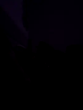 luxvibes: διαδικτυακό σόου στην κάμερα