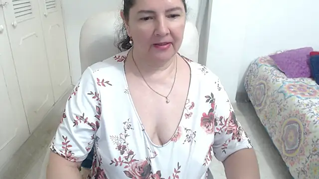 Онлайн чат XXX leonela_69