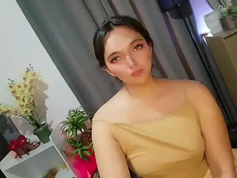 Nikki_Karishma Pertunjukan Webcam
