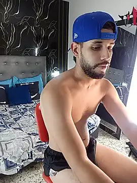Roger_Shaw Live XXX-Chat