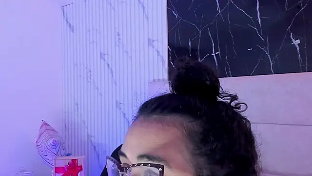 Chat XXX en directo de Reginavegaa