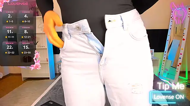 KiraNeewwのライブXXXチャット
