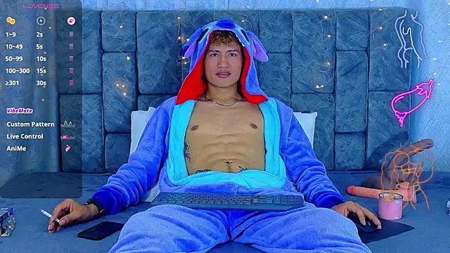 NicolasTorrez Chat XXX live