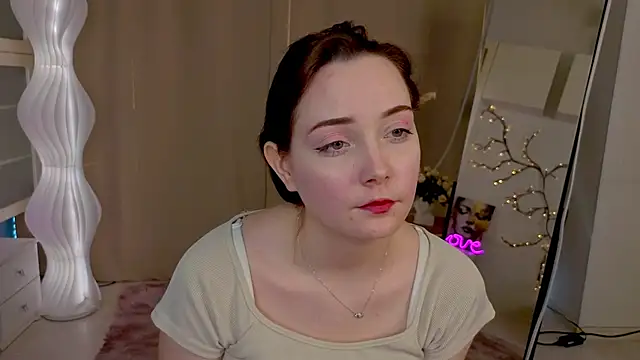 KaraNeagle's Live XXX Chat