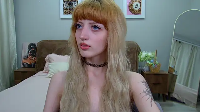 MistyMarlo's Webcam Show