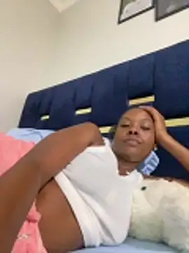 Dellah27 Live XXX-chat