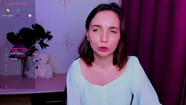 Chat +18 de KindHazelHere_ ao vivo