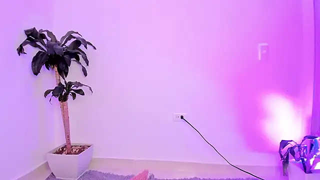 Varya_Ferreira Adlı Modelin Canlı XXX Sohbeti
