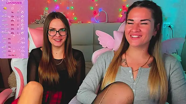 Chat +18 de hotty_girls_here ao vivo