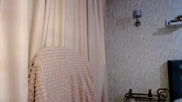 LuciaSnowy Live XXX-chat