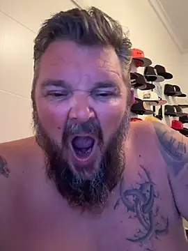 Chat +18 de TatooedBear ao vivo