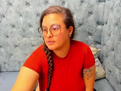 Chat XXX en directo de Sarah_Boobs_
