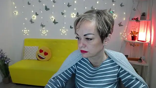 Show modela NikaMayu na web-kameri
