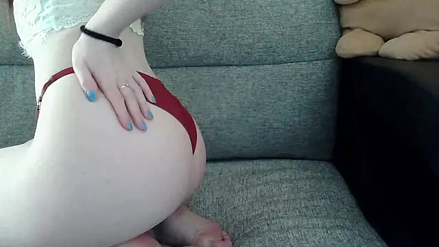 Chat XXX en directo de Kira711q