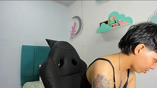 ivyheat3 – Naživo XXX chat