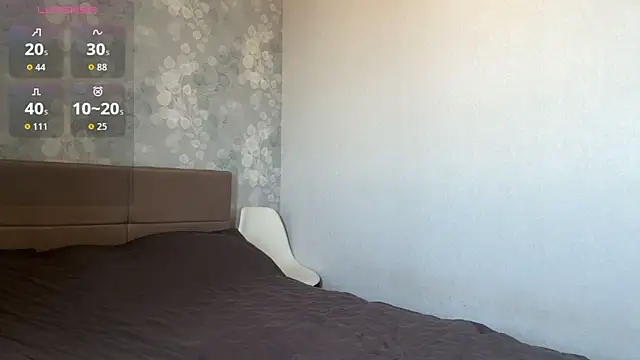 MIA_SHADE's Live XXX Chat