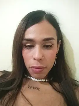 دردشة pretty_ariiel الجنسية المباشرة
