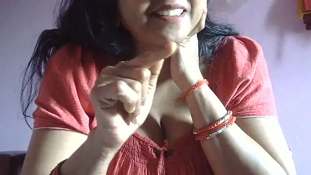 Pooja-sumann Live XXX chat