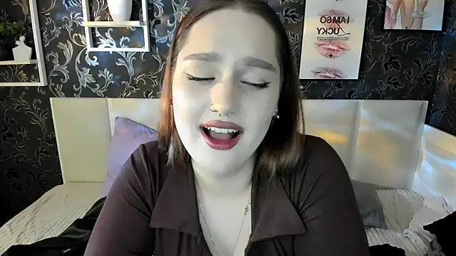 Chatroom XXX en direct de SofiaLovelyC