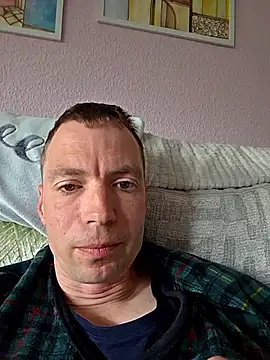 Онлайн чат XXX Schnubby1