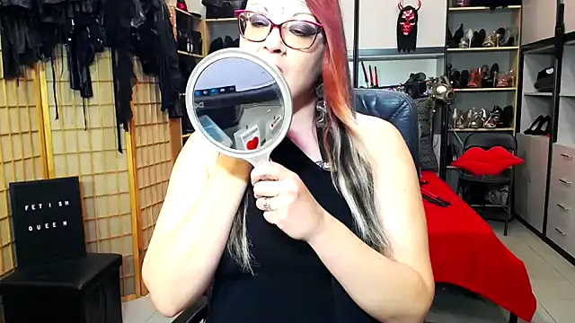 LindaDaemonX's Webcam Show