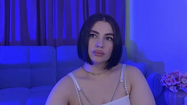 AdrianaToress: онлайн-секс-чат