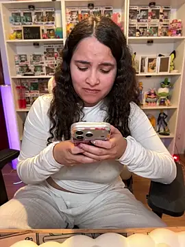 Sweet_sully__ Chat XXX live