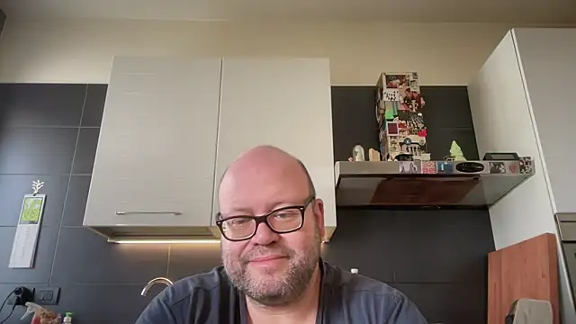 theitalianbear Webcam show