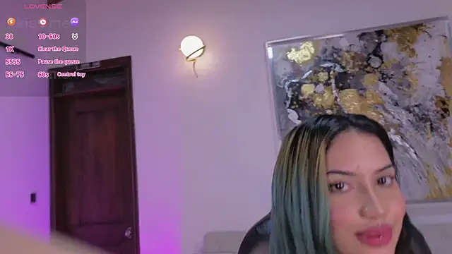 Chat XXX en directo de KayraLanne
