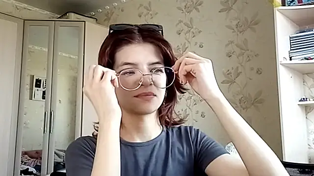 LowkeyIndigo Webcam Show