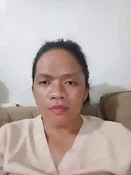 Queen_day Live XXX-Chat