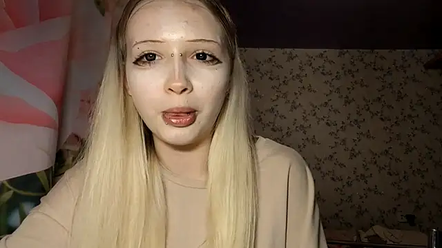 LadaArch Live XXX-chat