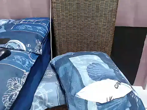 Živý XXX chat CreamyTea