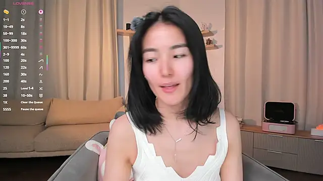 Lova_RaneのライブXXXチャット