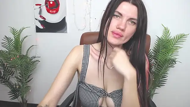 MilaLoona Live XXX-Chat