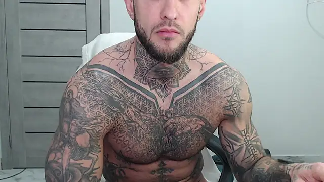 maxi_foxxx's Webcam Show