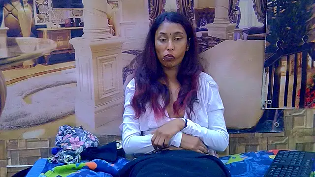Chat +18 de IndianSexyButt ao vivo