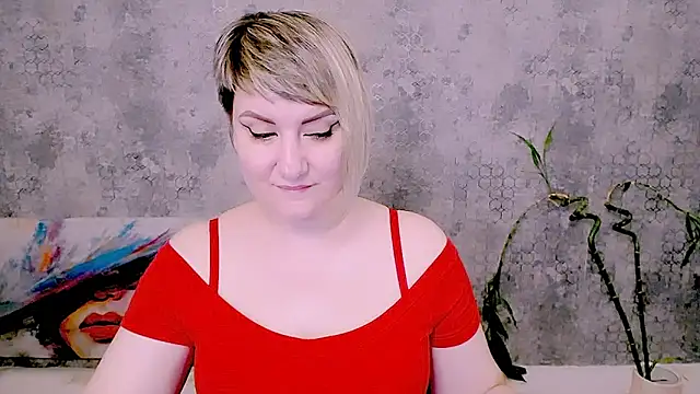 Djullia Chat XXX live