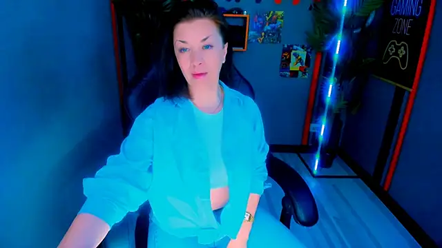 XXX chat uživo modela AnaMills