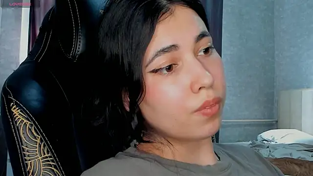 Diara_1an élő XXX-chatje