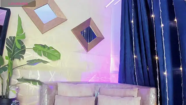 Chat +18 de evelyn__rose1 ao vivo