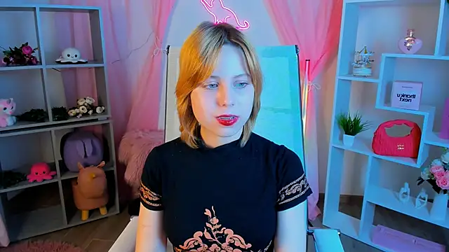 VivienneHebert Adlı Modelin Canlı XXX Sohbeti